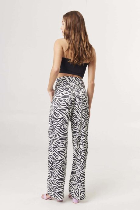 CROP TOP SIN MANGAS NAT - Imagen 4