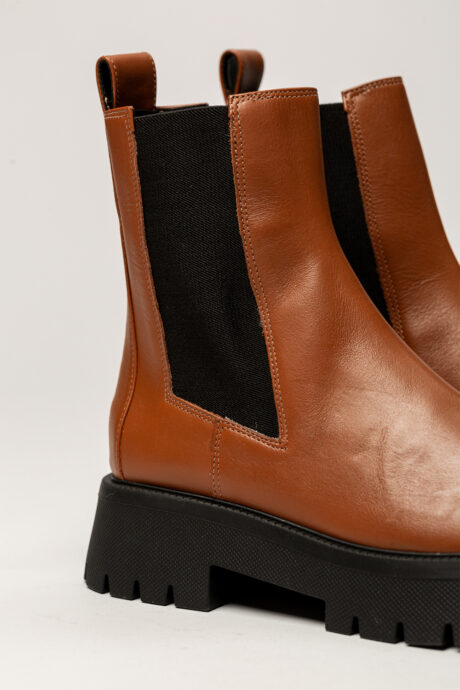 BOTA AUGUSTA - Imagen 10