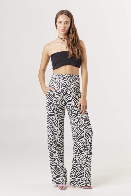 CROP TOP SIN MANGAS NAT
