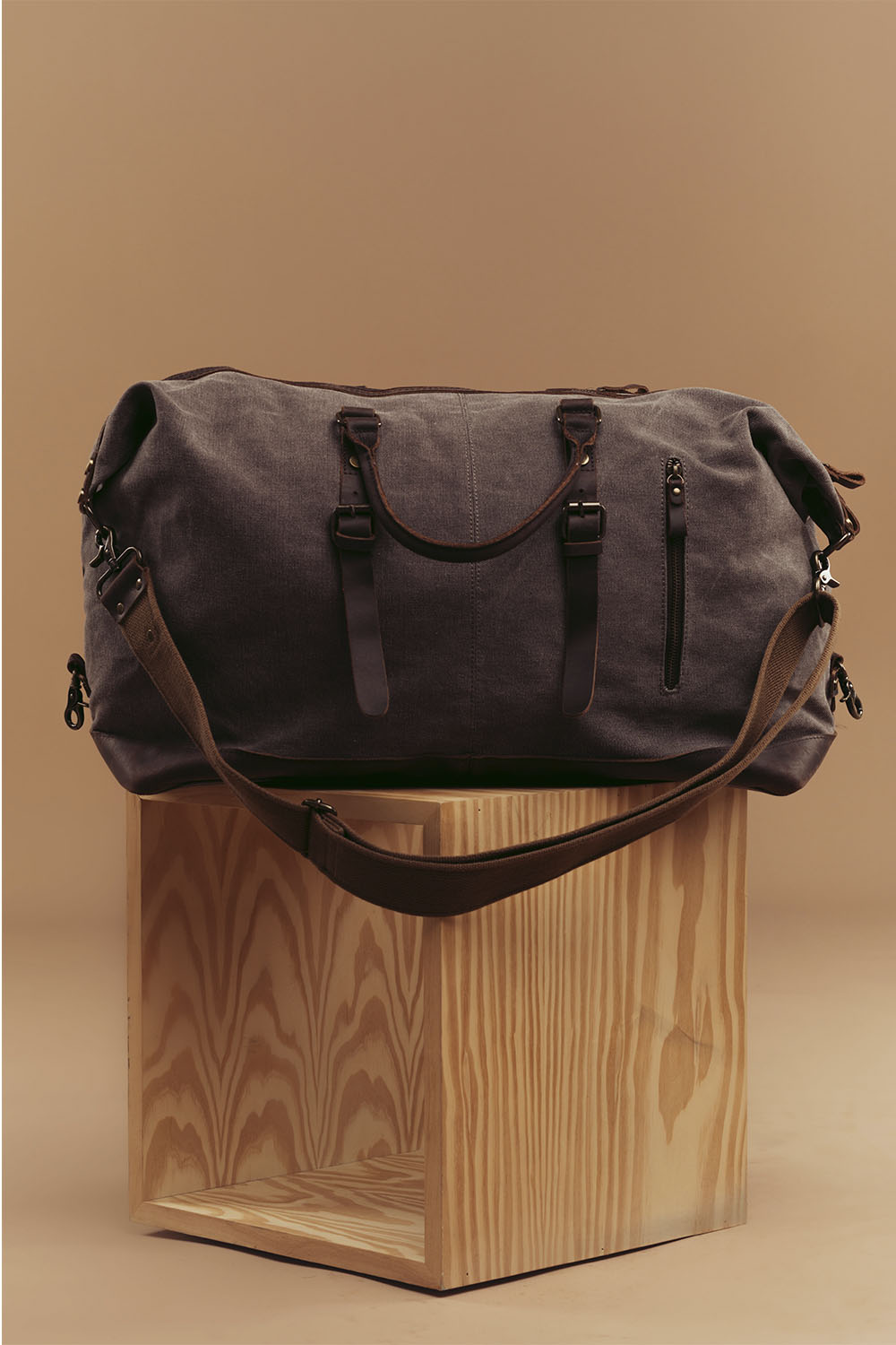 ACH619G_GRIS (1) MOCHILA THE URBAN HAUS - Imagen 1