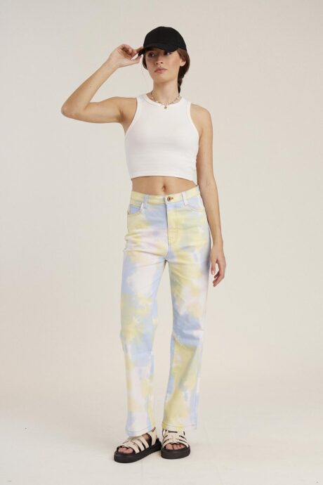 REGULAR JEANS ESTAMPA HEAVEN