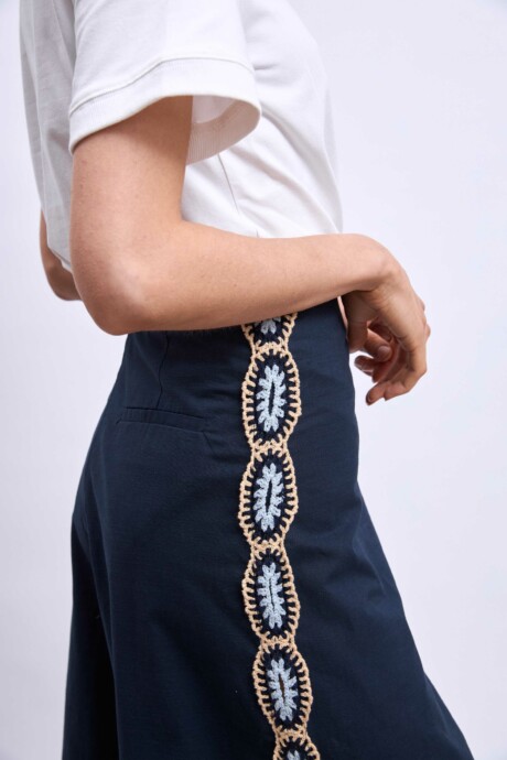 PANTALON APLIQUE ALESSIA - Imagen 6