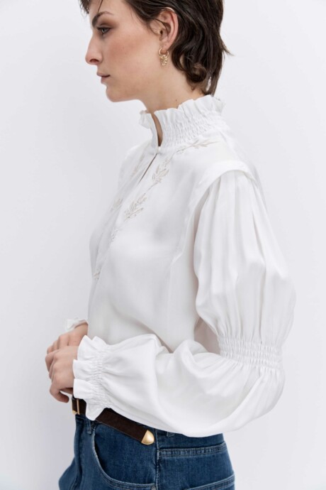 BLUSA BORDADOS EUGENIA - Imagen 8