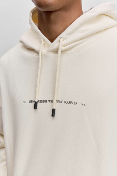 SUDADERA ESTAMPA HUGO - Imagen 4