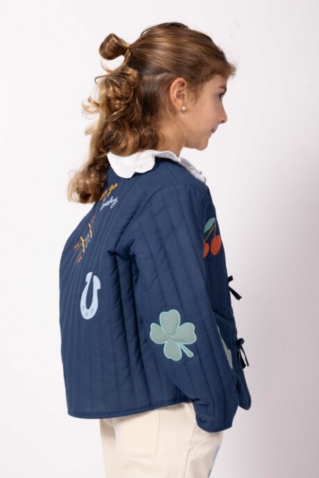 CAMPERA BORDADOS PINEAPPLE - Imagen 6