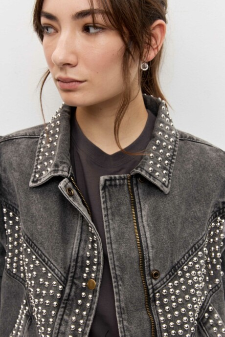 CAZADORA DENIM TACHAS ELINA - Imagen 10