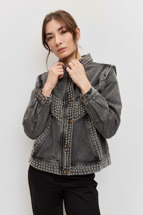 CAZADORA DENIM TACHAS ELINA - Imagen 4