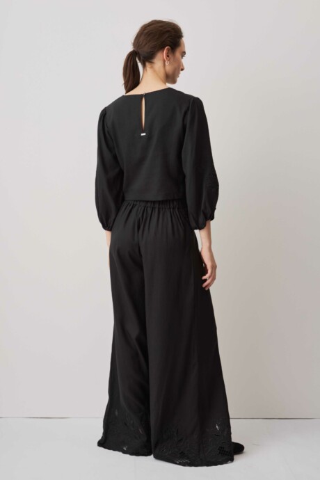 PANTALON BORDADO AMBER - Imagen 8