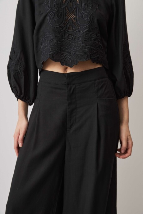 PANTALON BORDADO AMBER - Imagen 7
