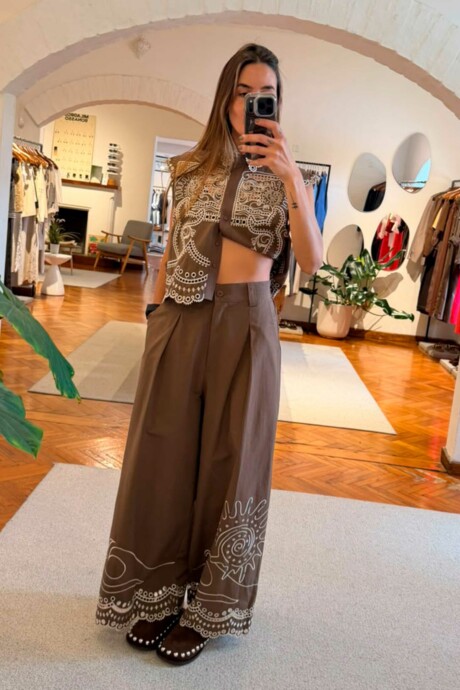 PANTALON BORDADO MILA - Imagen 9