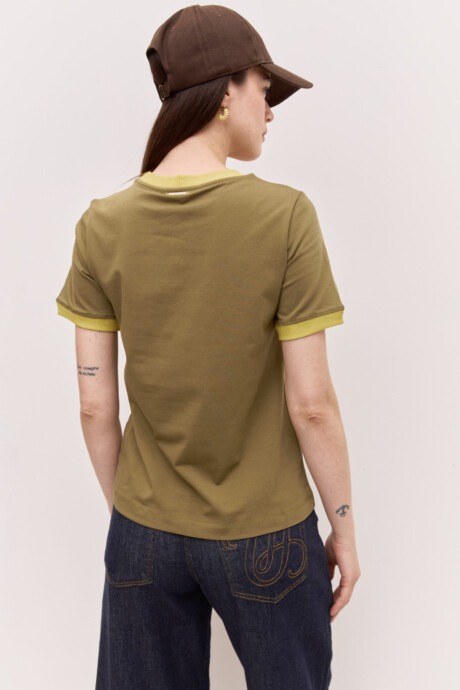 TSHIRT ESTAMPA AGOSTINA - Imagen 4
